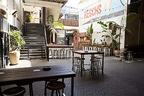 Stay at Hotel Steyne