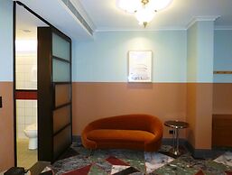 Stay at Hotel Steyne