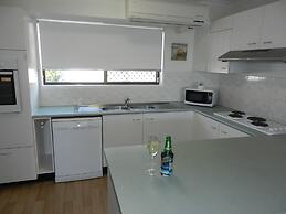 Kalua Holiday Apartments