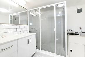 Kalua Holiday Apartments