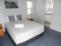 Kalua Holiday Apartments