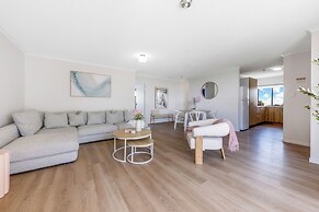 Kalua Holiday Apartments