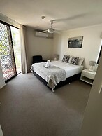 Kalua Holiday Apartments