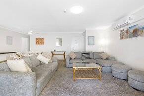 Kalua Holiday Apartments
