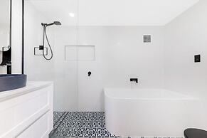 Kalua Holiday Apartments