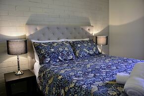 Halls Haven Holiday Units