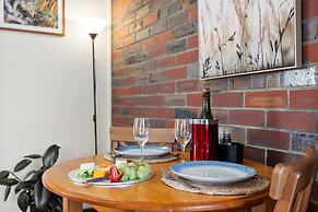 Halls Haven Holiday Units