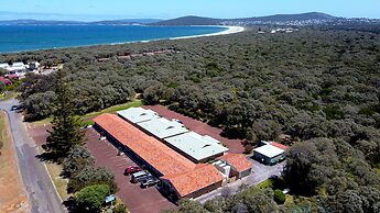 Emu Point Motel & Apartments