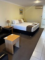 Emu Point Motel & Apartments