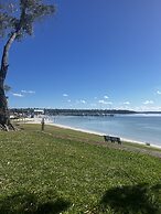 Emu Point Motel & Apartments