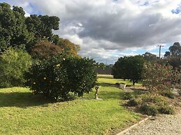 Byer Fountain Motor Inn, Holbrook