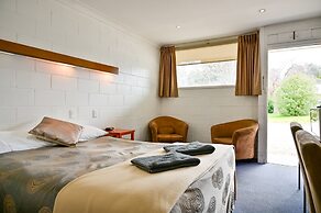 Byer Fountain Motor Inn, Holbrook