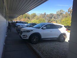 Byer Fountain Motor Inn, Holbrook