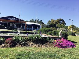 Byer Fountain Motor Inn, Holbrook