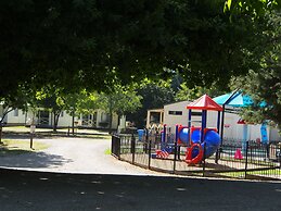 Porepunkah Pines Holiday Park