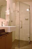 Golden Chain Tower Motor Inn