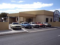 Golden Chain Tower Motor Inn