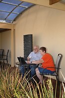 Golden Chain Tower Motor Inn