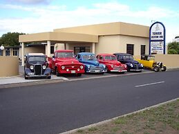 Golden Chain Tower Motor Inn