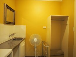 Central Private Hotel