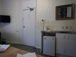 Central Private Hotel