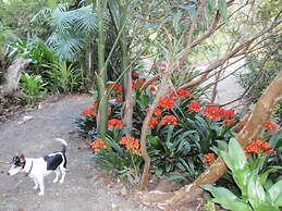 Wharepuke Subtropical Accommodation