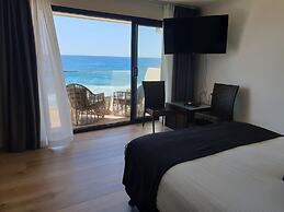 Ocean Front at The Entrance