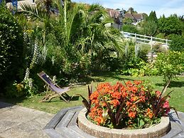 St Maur