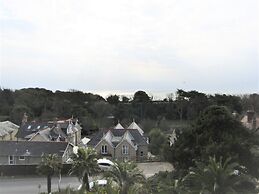 St Maur