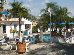 Hotel Bajo el Volcan