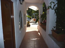 Hotel Bajo el Volcan