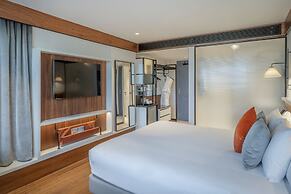 The Level at the Melia White House