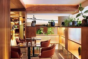 The Level at the Melia White House