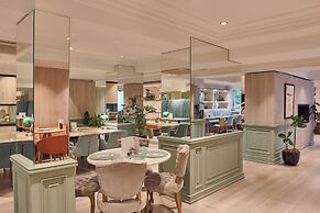 The Level at the Melia White House