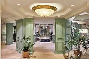 The Level at the Melia White House