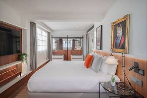 The Level at the Melia White House