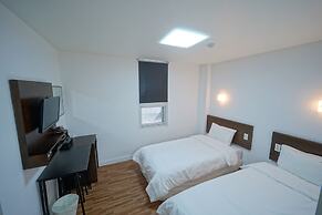 Ekonomy Haeundae Guesthouse