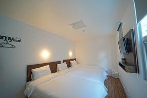 Ekonomy Haeundae Guesthouse