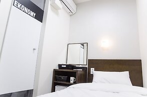 Ekonomy Haeundae Guesthouse