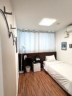 Ekonomy Haeundae Guesthouse