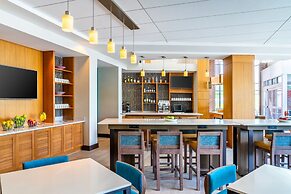 Hyatt Place at The Hollywood Casino / Pittsburgh - South