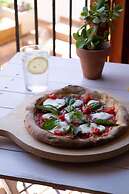 Hostal Illes Pitiüses