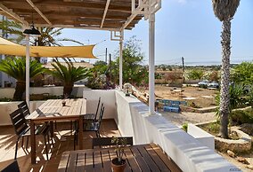 Hostal Illes Pitiüses