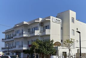 Hostal Illes Pitiüses