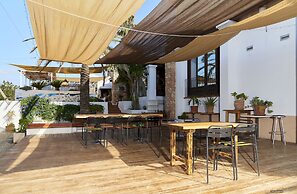 Hostal Illes Pitiüses