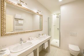 Piazza Heritage Hotel