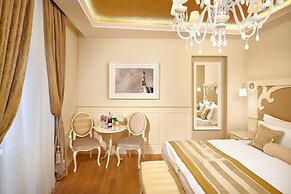 Piazza Heritage Hotel