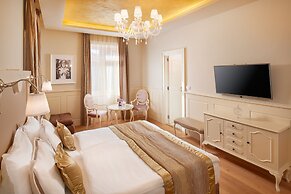 Piazza Heritage Hotel