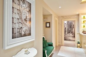 Piazza Heritage Hotel