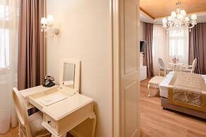 Piazza Heritage Hotel